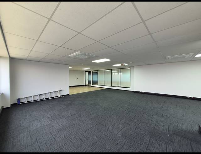194M² OFFICE TO LET IN SANDOWN